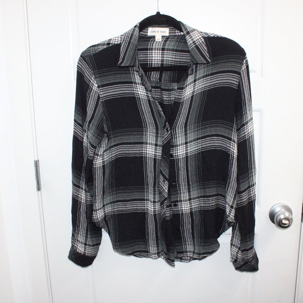 Anthropologie Cloth and Stone Plaid Button Down Shirt Black White Size XS